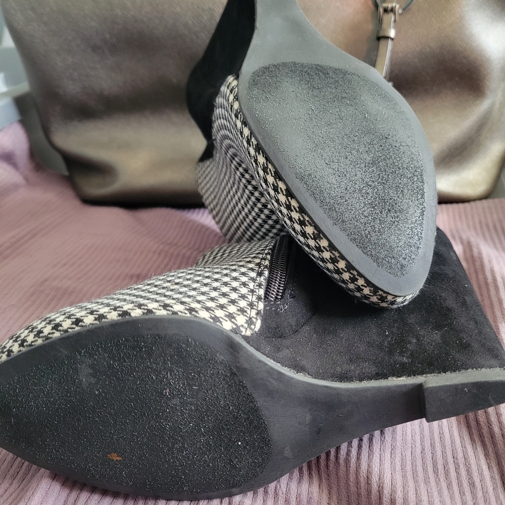 Madden Girl Black and White Houndstooth Booties - Picture 3 of 6